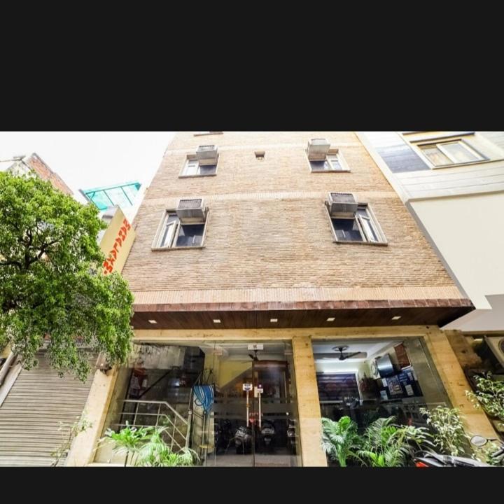 Hotel Mahalaxmi Deluxe New Delhi Exteriör bild
